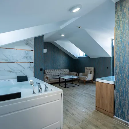 Hotell Black Palace