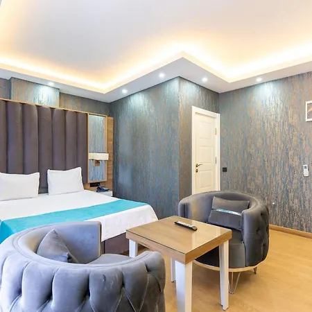 Black Palace Hotell