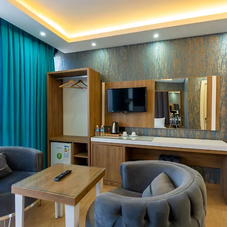 Hotel Black Palace *