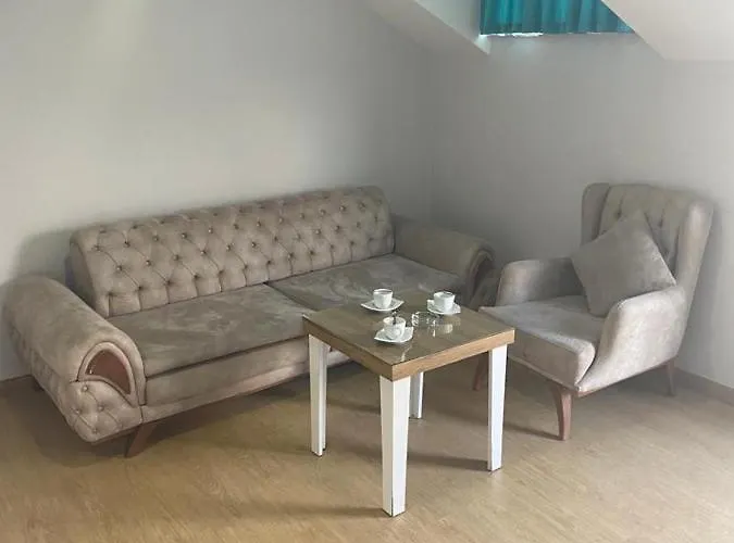 Black Palace מלון