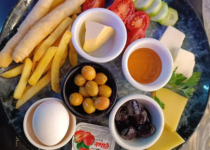 מלון Black Palace