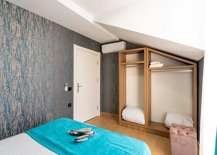 Black Palace * איסטמבול